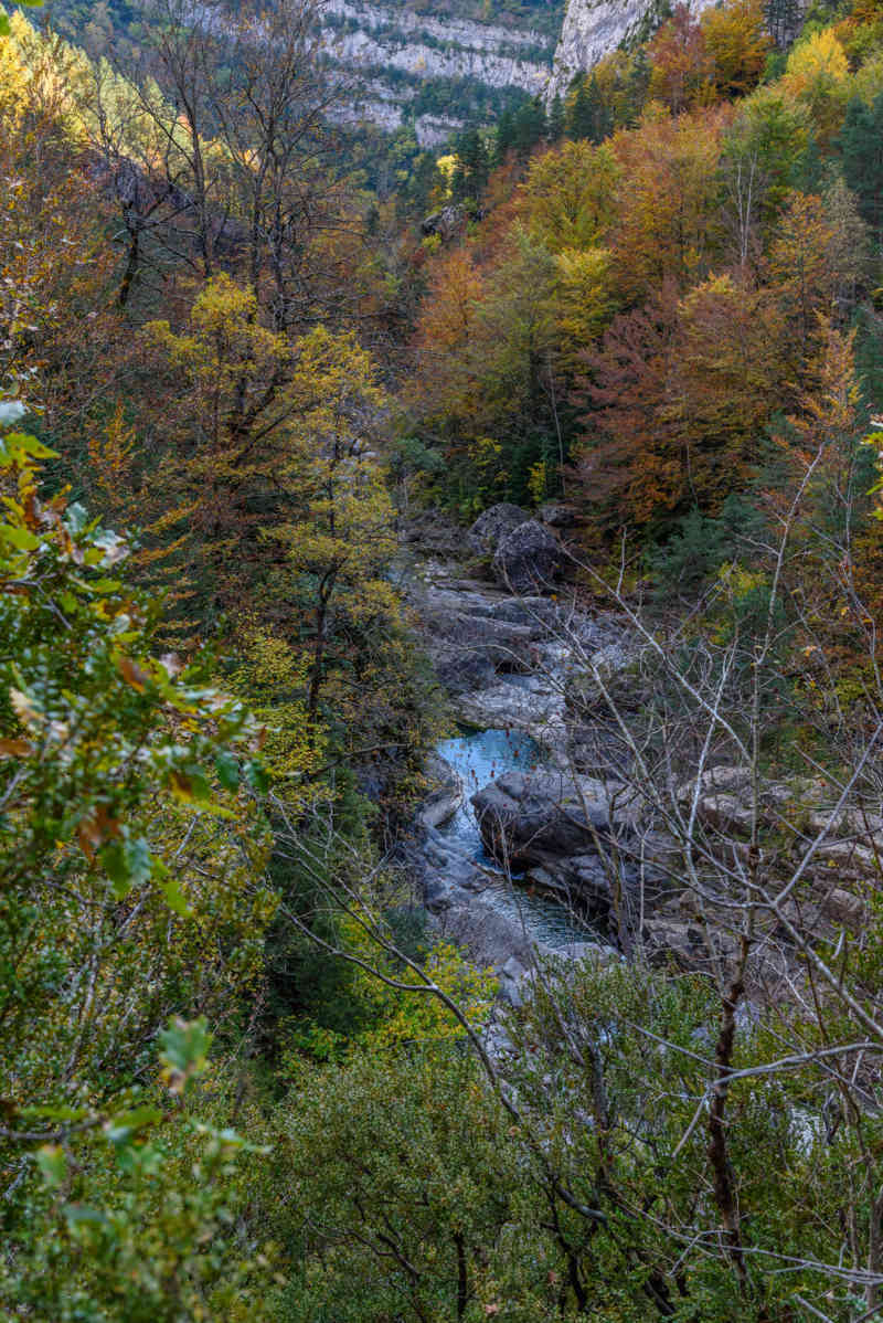 Huesca - parque nacional de Ordesa y Monte Perdido - valle de Añisclo 71 - cañon de Añisclo - rio Aso.jpg